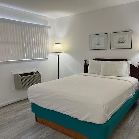 Voyager Inn St. Ignace Zewnętrze zdjęcie
