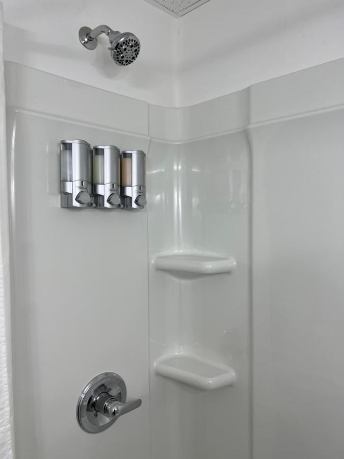 Voyager Inn St. Ignace Zewnętrze zdjęcie