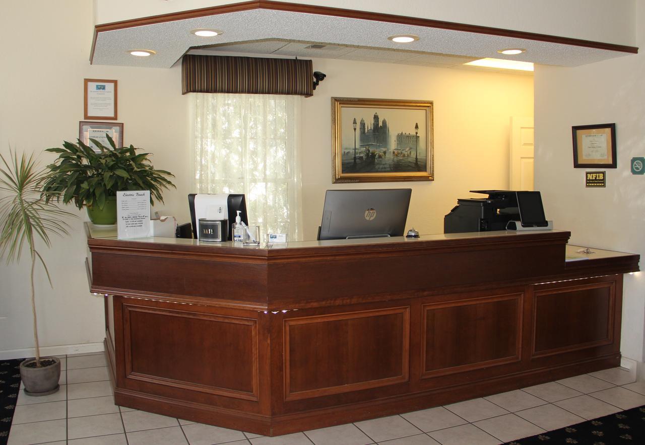 Voyager Inn St. Ignace Zewnętrze zdjęcie