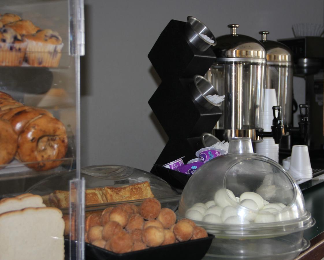 Voyager Inn St. Ignace Zewnętrze zdjęcie
