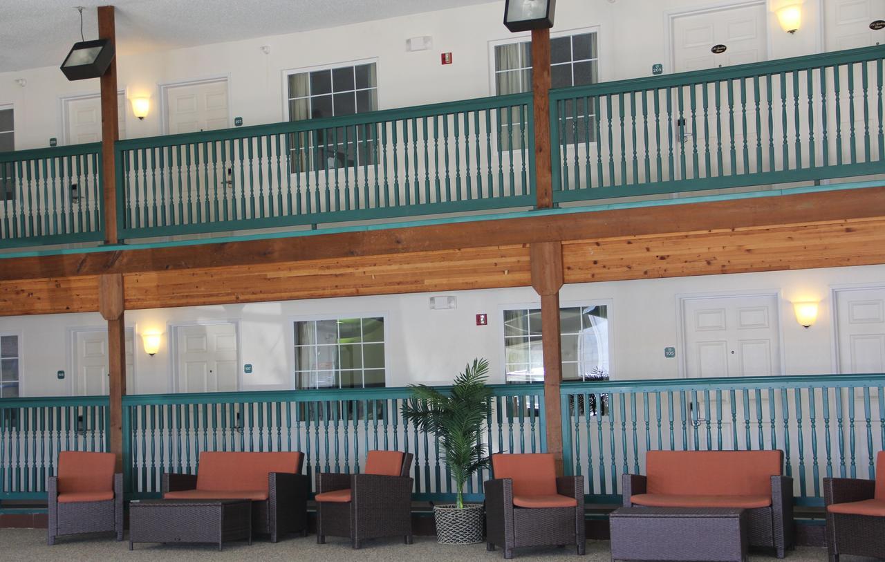 Voyager Inn St. Ignace Zewnętrze zdjęcie